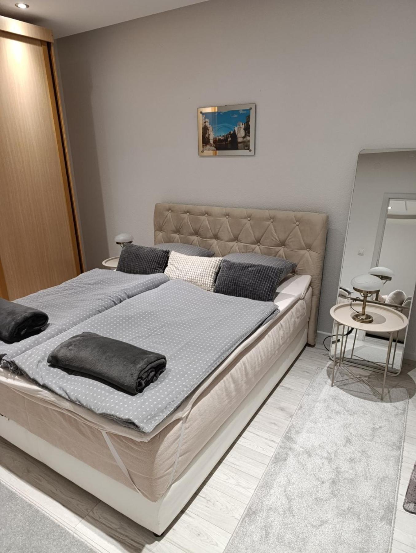 Lux Old Bridge Apartman Mostar Szoba fotó